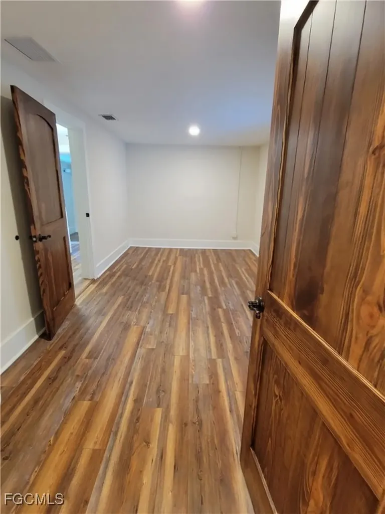 1603 Woodford Avenue Fort Myers FL 33901