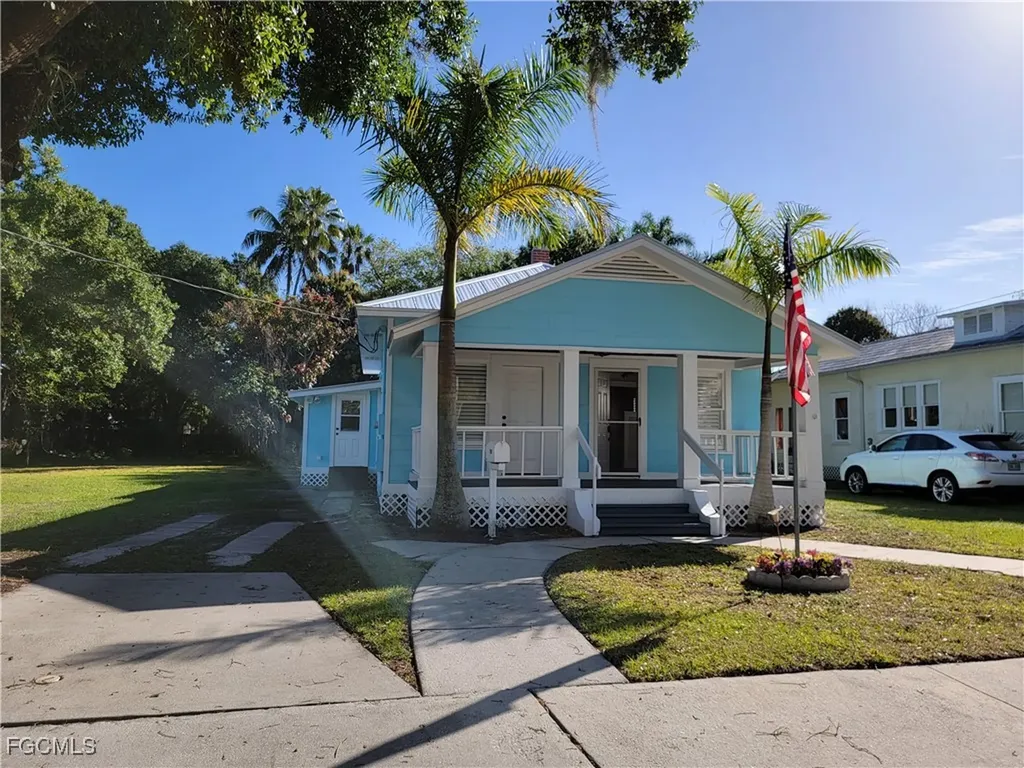 1603 Woodford Avenue Fort Myers FL 33901