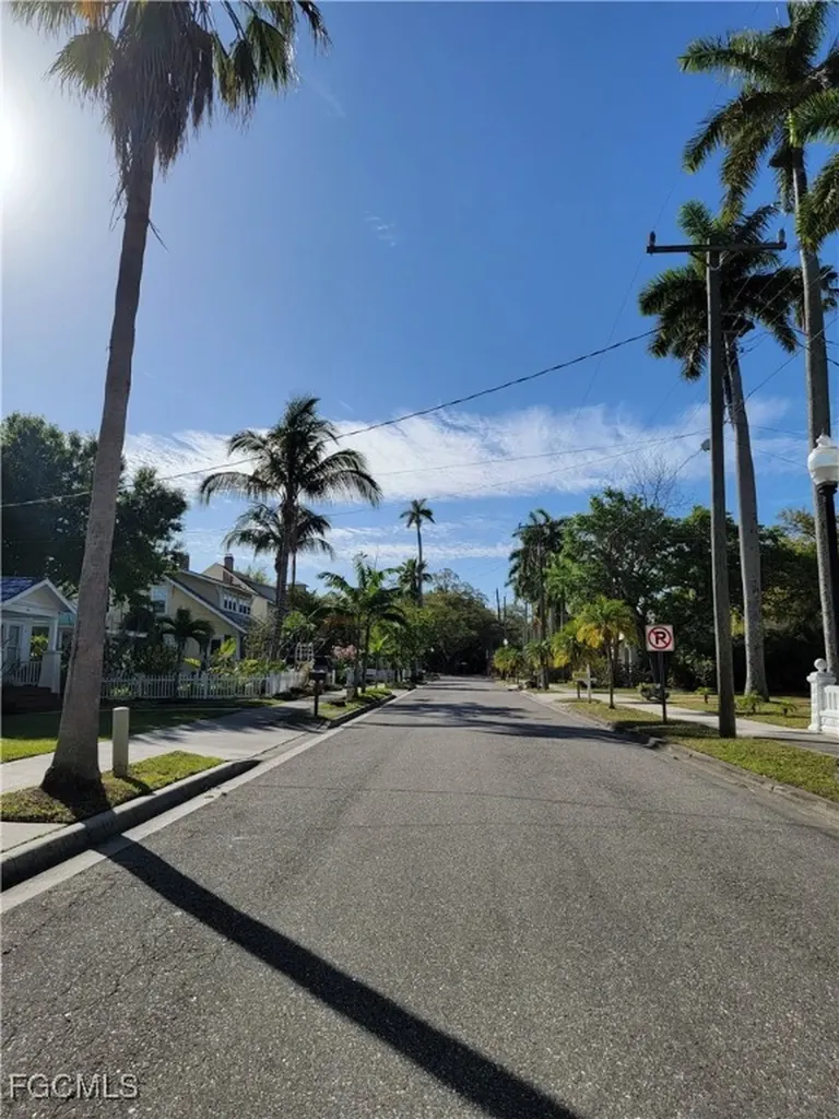 1603 Woodford Avenue Fort Myers FL 33901