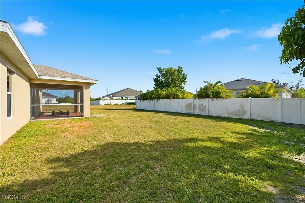 2822 NW 11th Terrace Cape Coral FL 33993