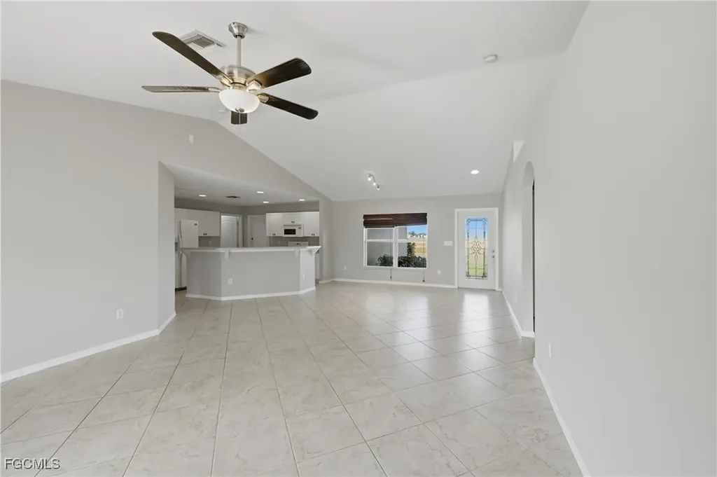 2822 NW 11th Terrace Cape Coral FL 33993
