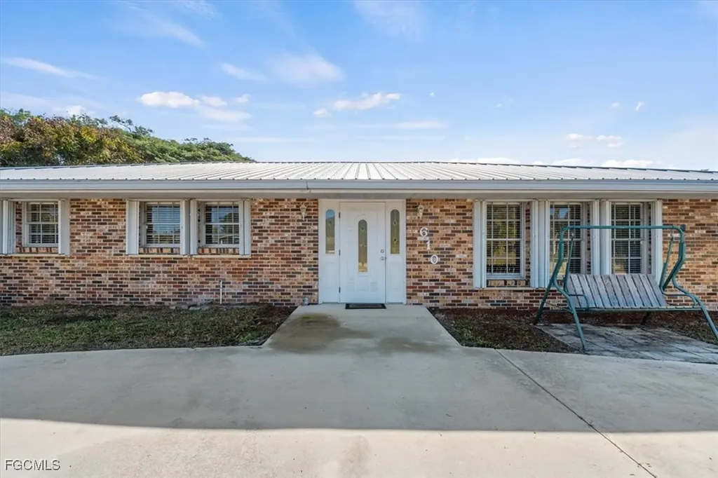 610 E Avenida Del Rio Clewiston FL 33440