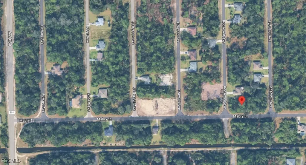 2000 Roosevelt Avenue Alva FL 33920