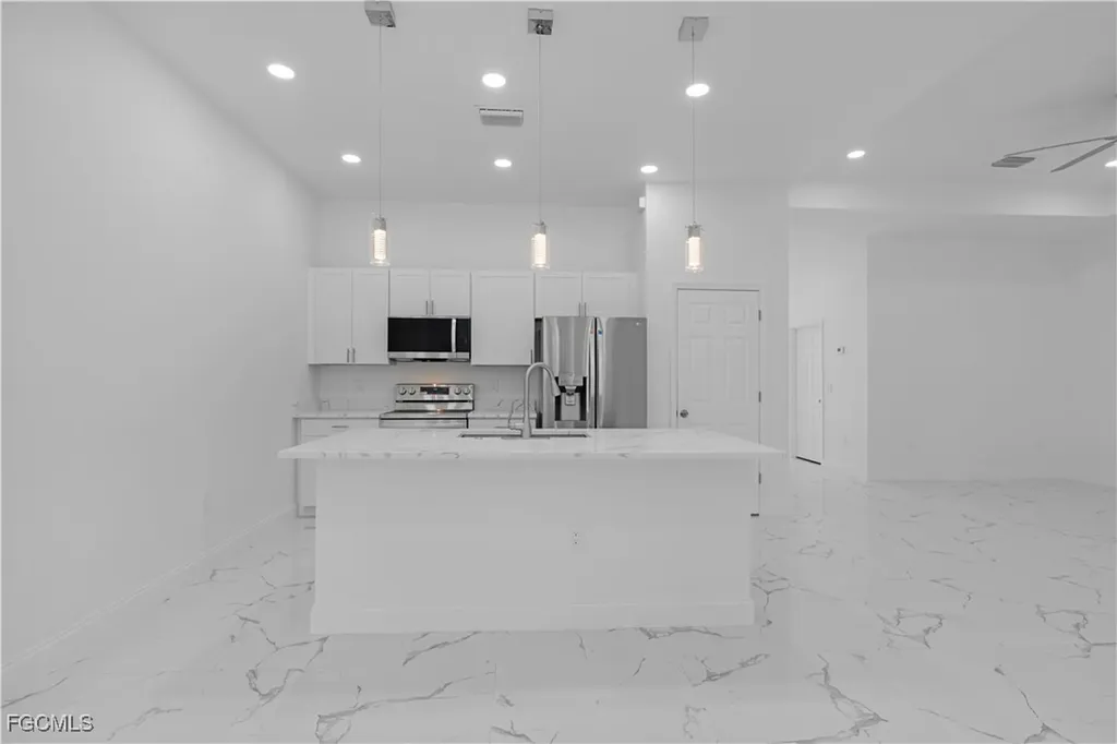 7033 Lotus Circle Labelle FL 33935