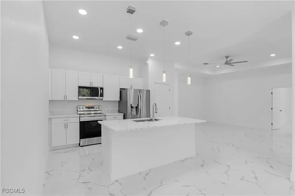7033 Lotus Circle Labelle FL 33935