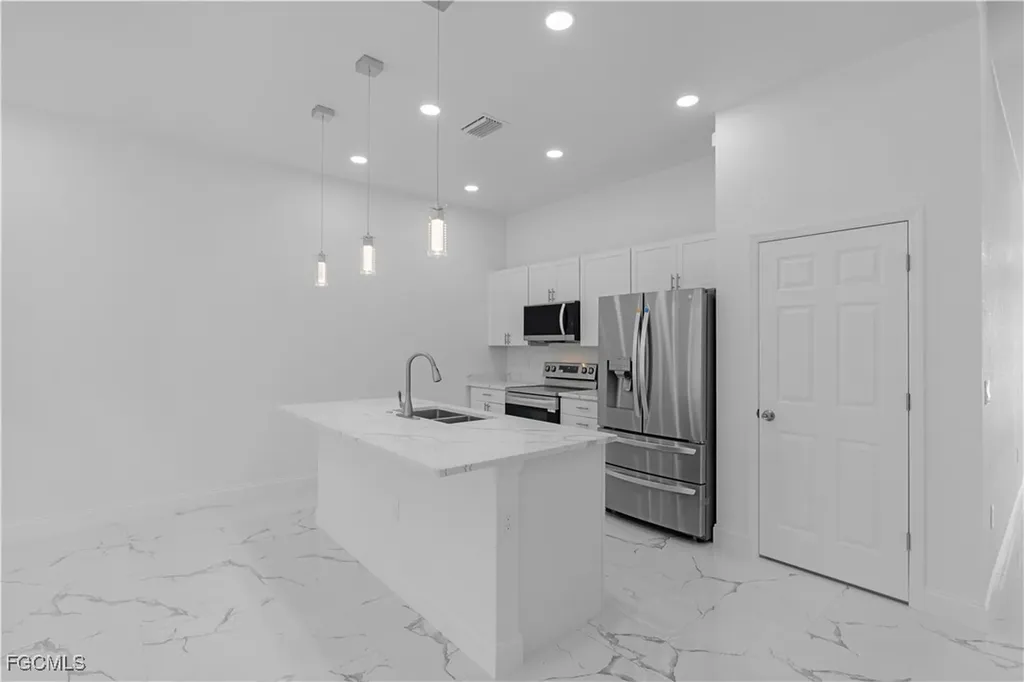 7033 Lotus Circle Labelle FL 33935