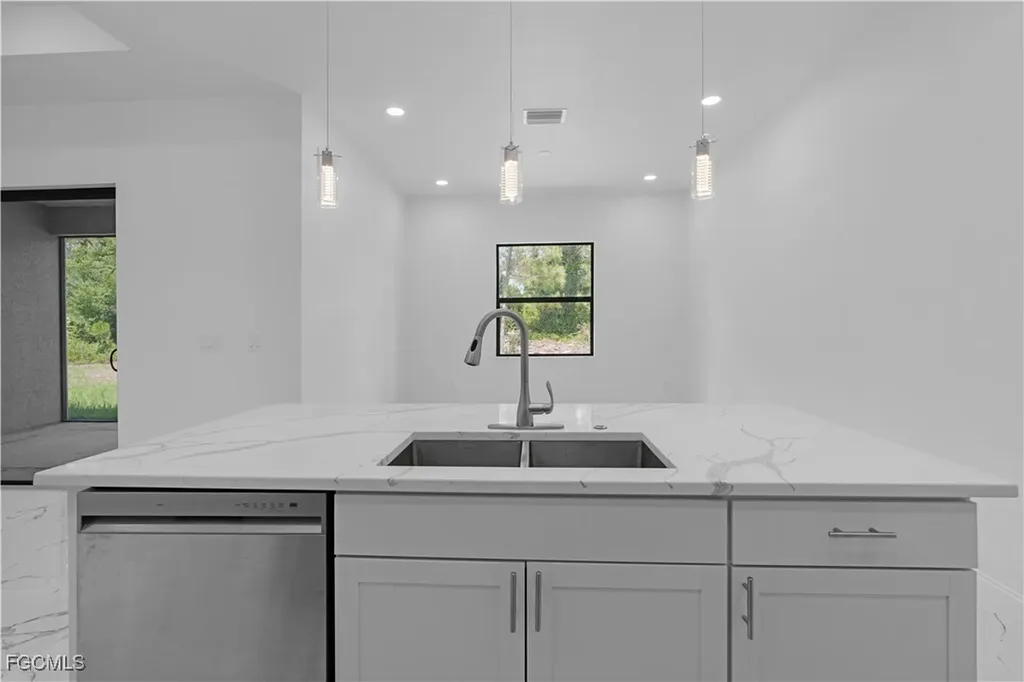 7033 Lotus Circle Labelle FL 33935