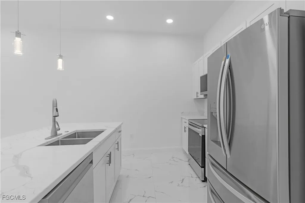 7033 Lotus Circle Labelle FL 33935