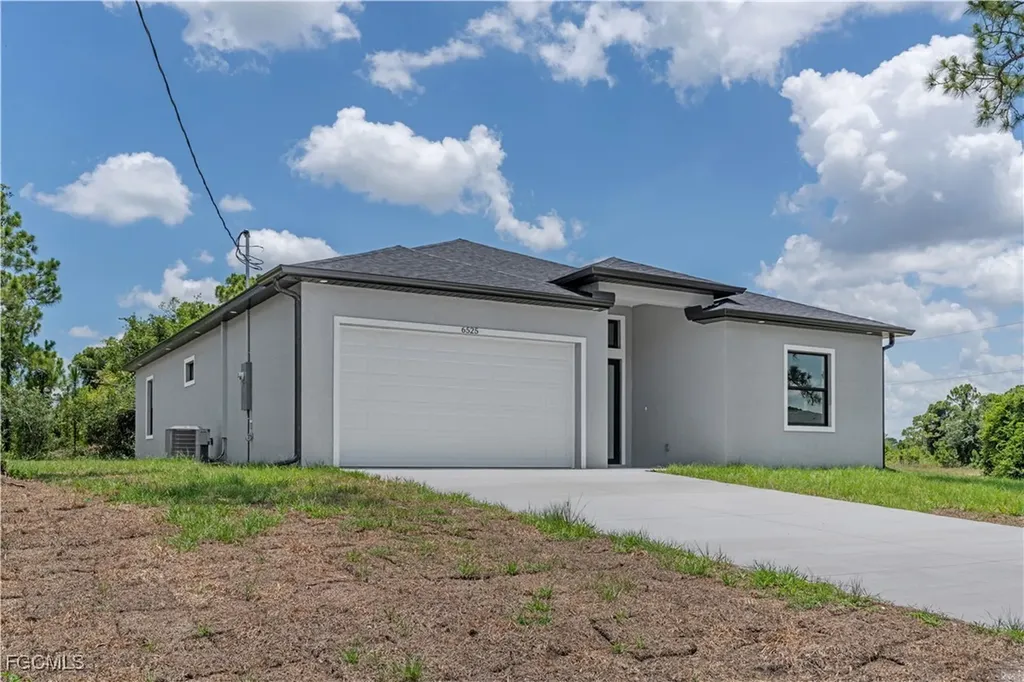 7033 Lotus Circle Labelle FL 33935