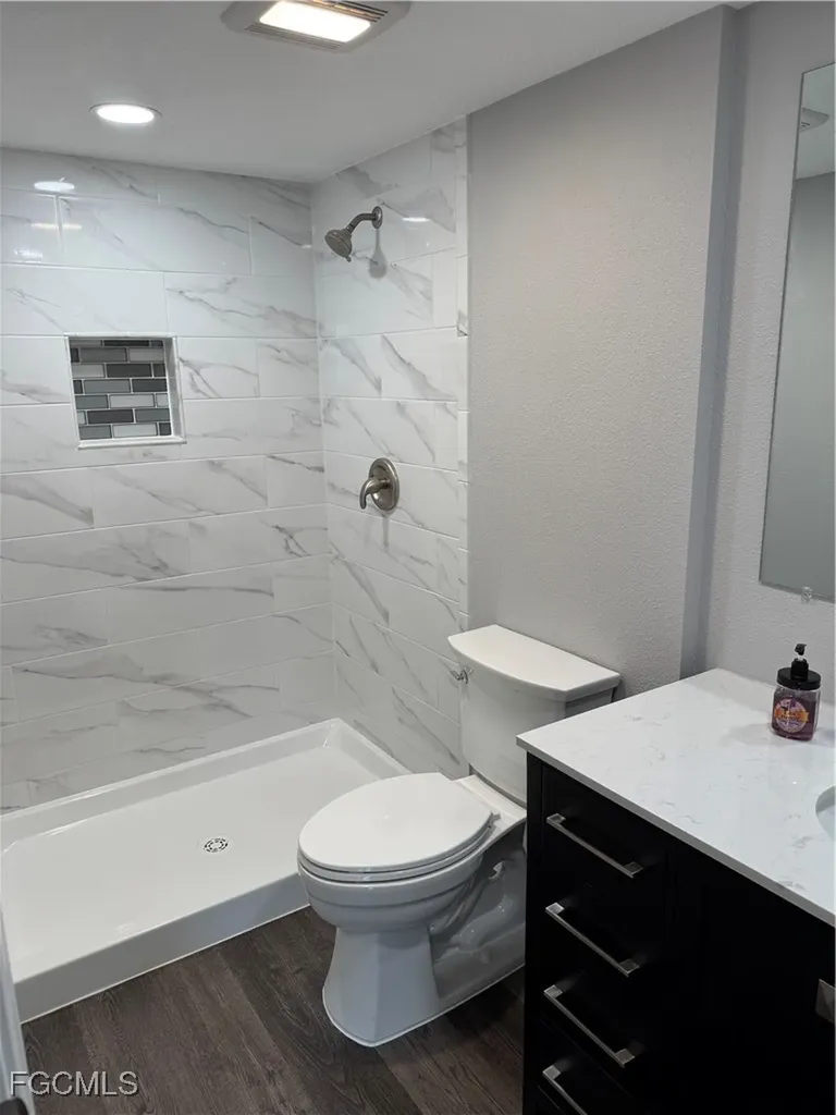 4543 SE 6th Place Cape Coral FL 33904