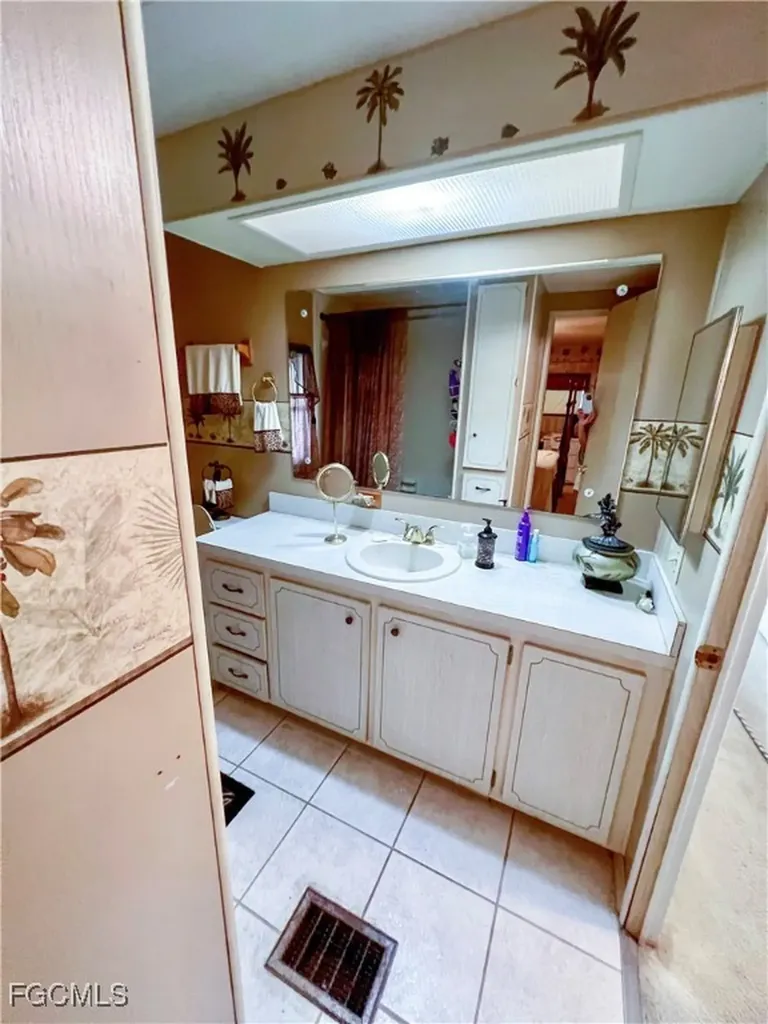 11 Derwent Boulevard Fort Myers FL 33908