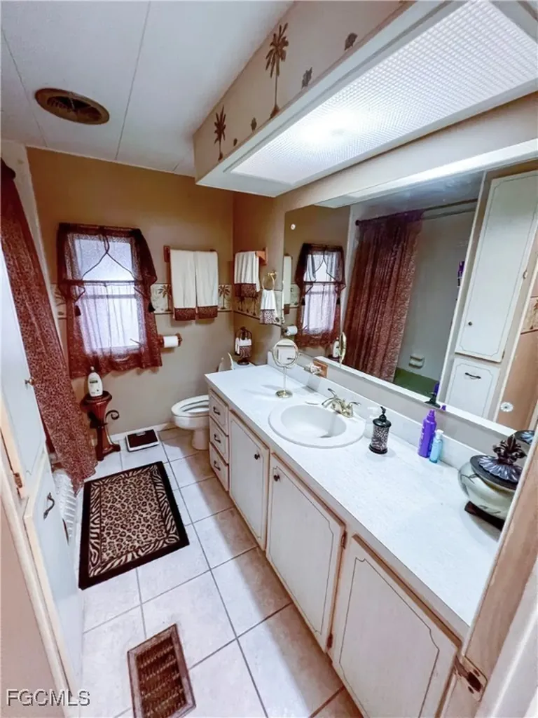 11 Derwent Boulevard Fort Myers FL 33908