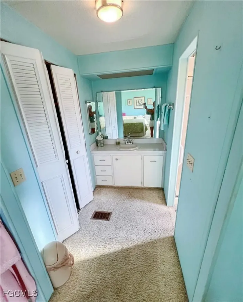 11 Derwent Boulevard Fort Myers FL 33908