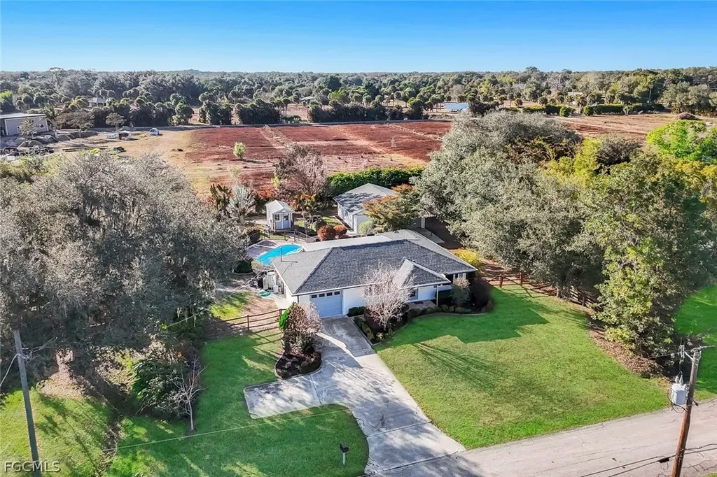 4900 Shady River Lane Fort Myers FL 33905