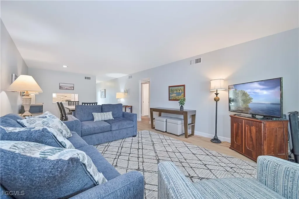 223 3rd Avenue S Naples FL 34102