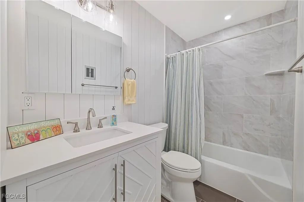 223 3rd Avenue S Naples FL 34102