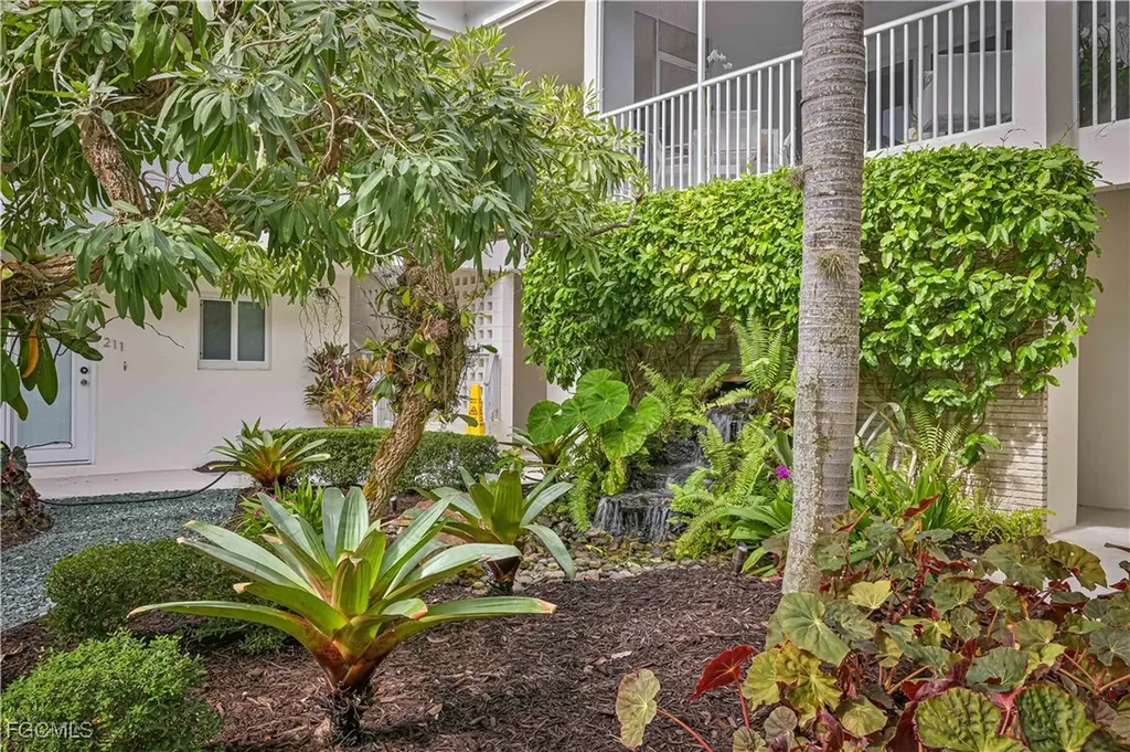 223 3rd Avenue S Naples FL 34102