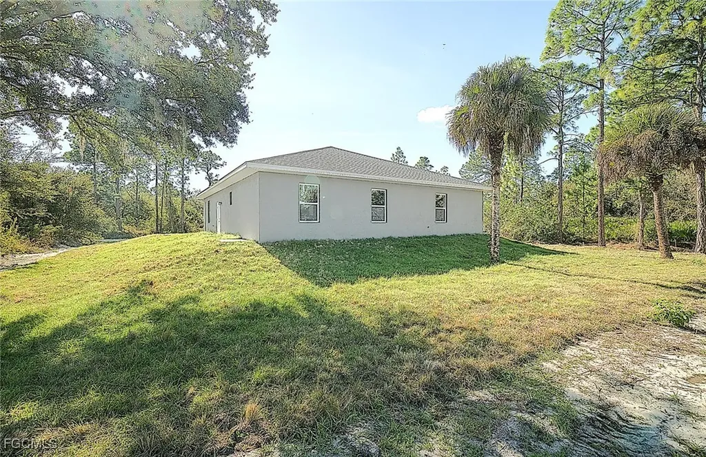374 Nestle Avenue Lehigh Acres FL 33972