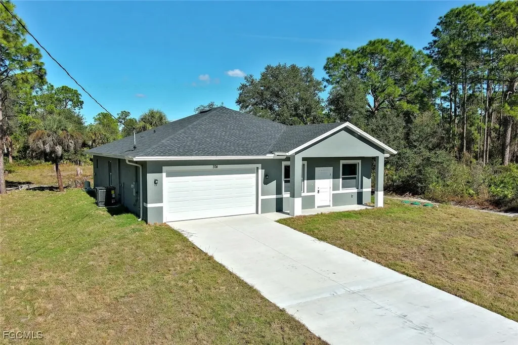 374 Nestle Avenue Lehigh Acres FL 33972