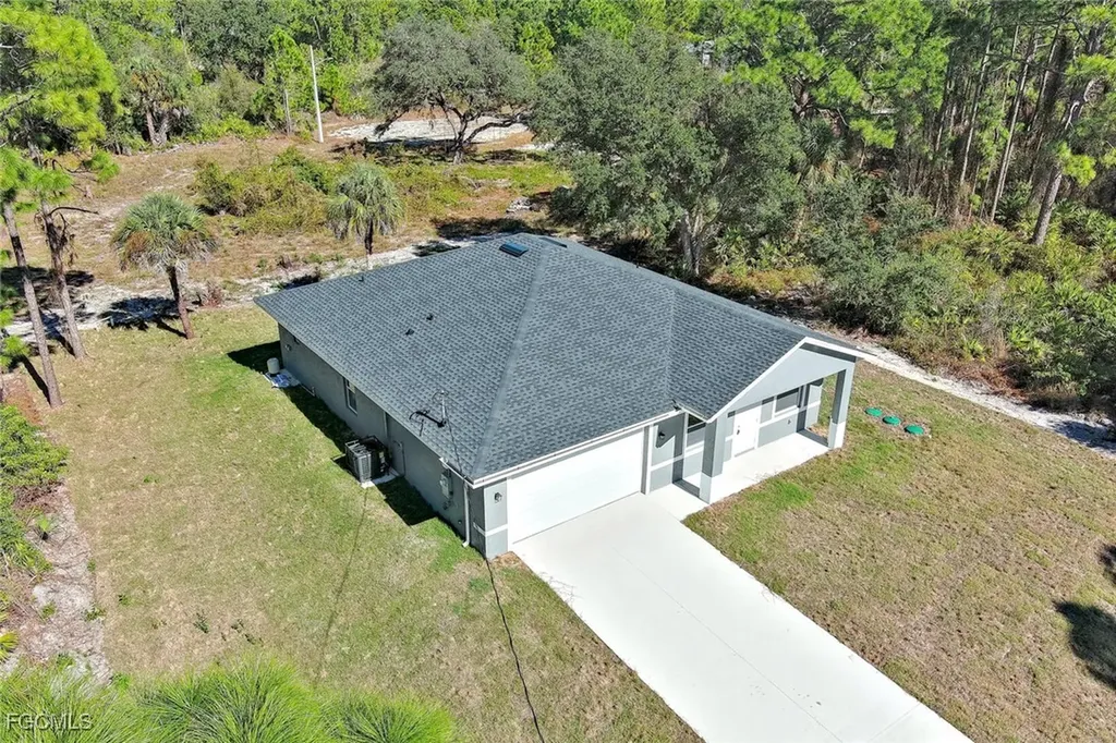374 Nestle Avenue Lehigh Acres FL 33972
