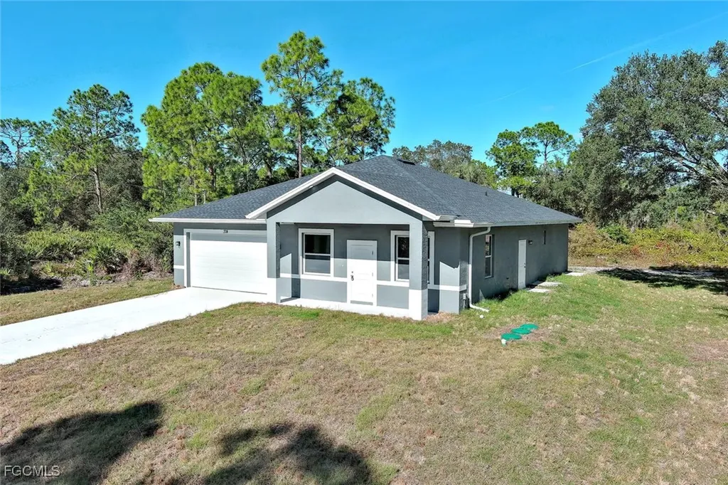 374 Nestle Avenue Lehigh Acres FL 33972