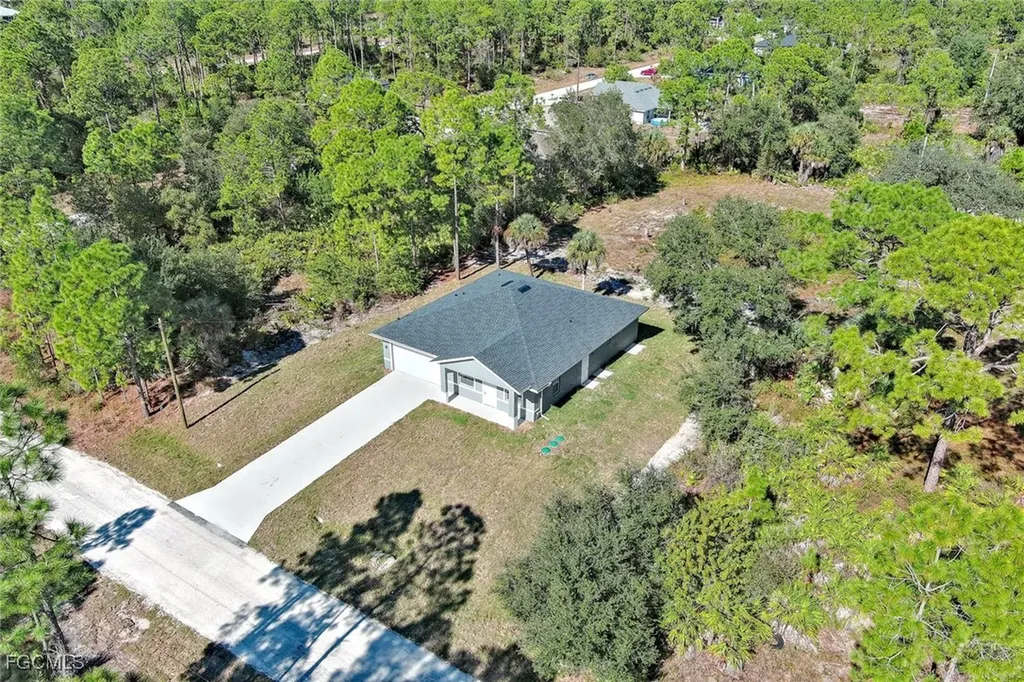 374 Nestle Avenue Lehigh Acres FL 33972