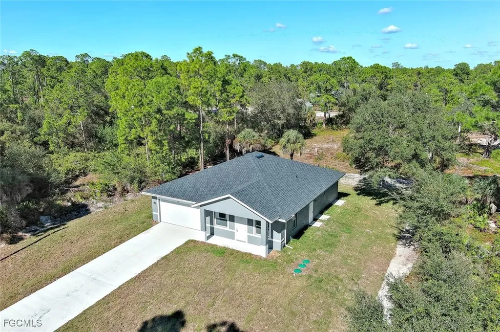 374 Nestle Avenue Lehigh Acres FL 33972