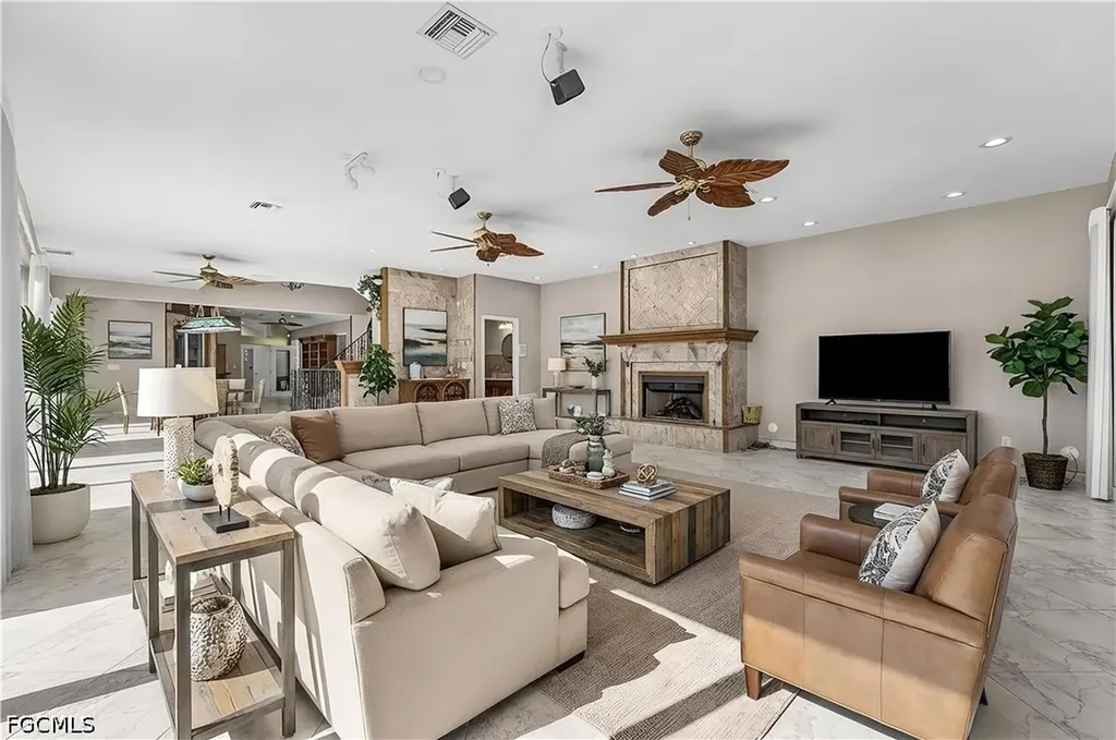 5345 Nautilus Drive Cape Coral FL 33904