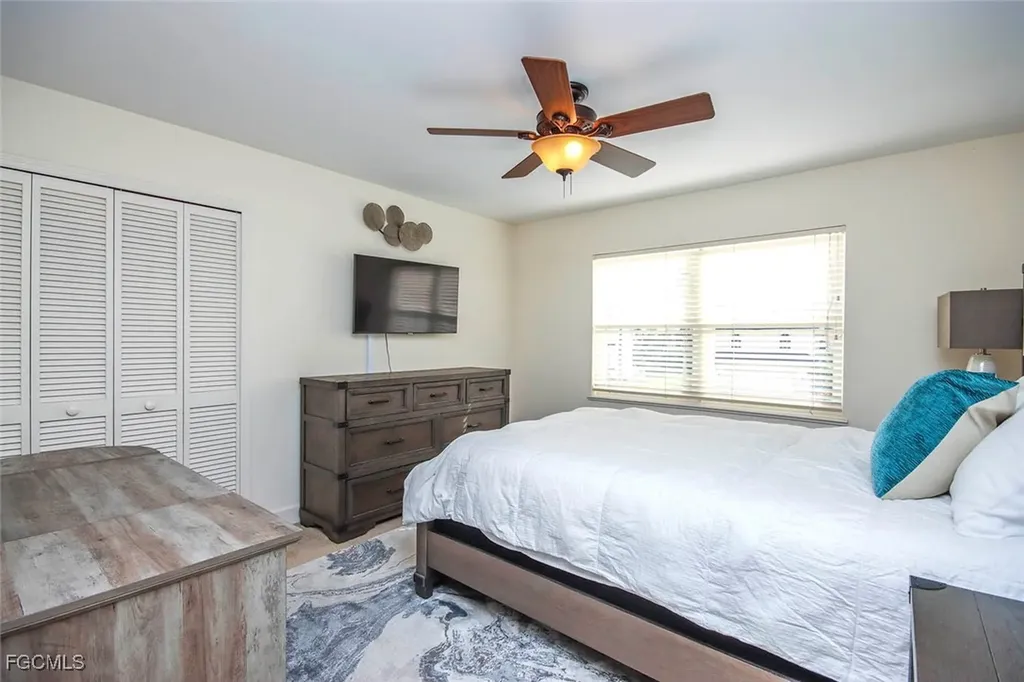 1319 Par View Drive Sanibel FL 33957
