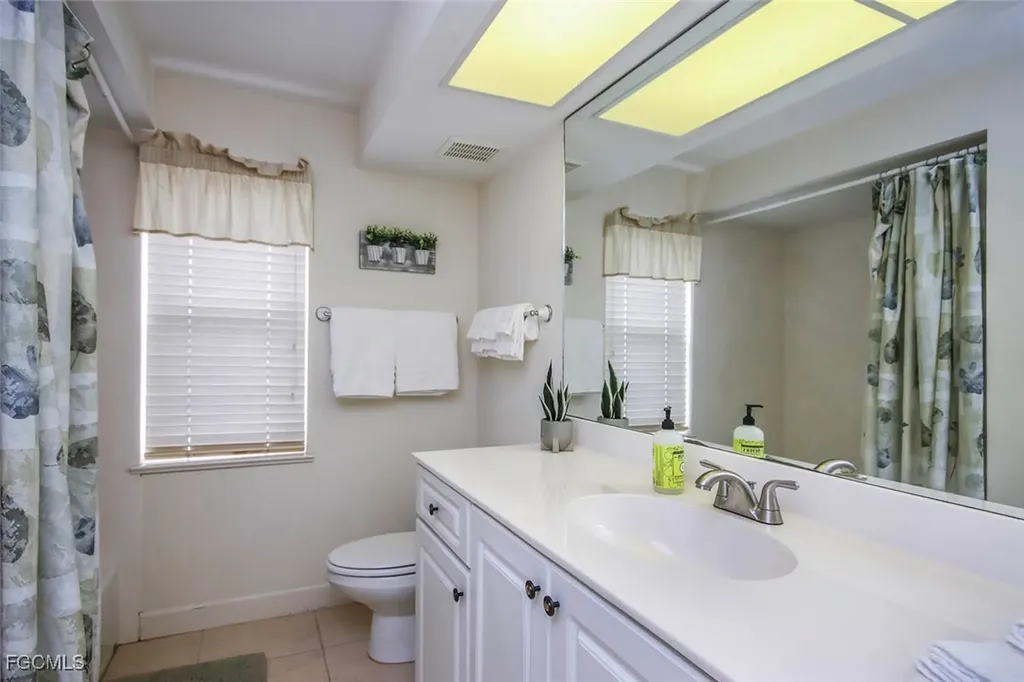 1319 Par View Drive Sanibel FL 33957