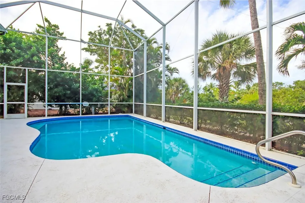 1319 Par View Drive Sanibel FL 33957