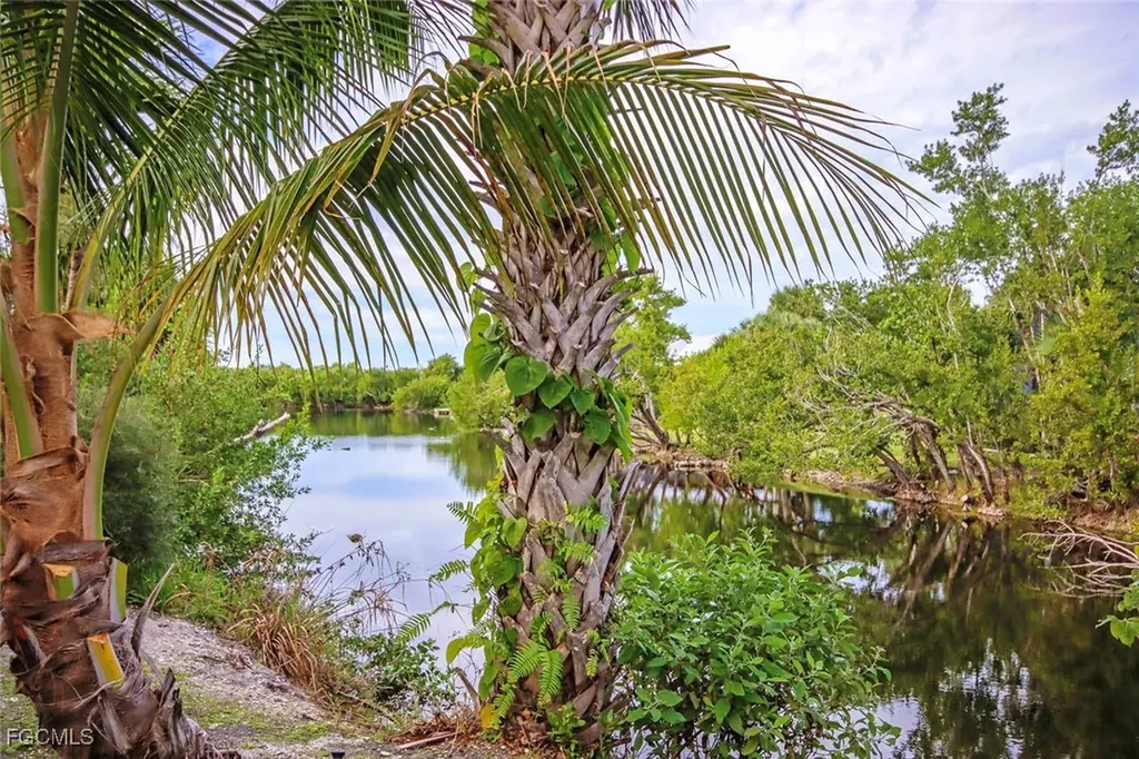 1319 Par View Drive Sanibel FL 33957