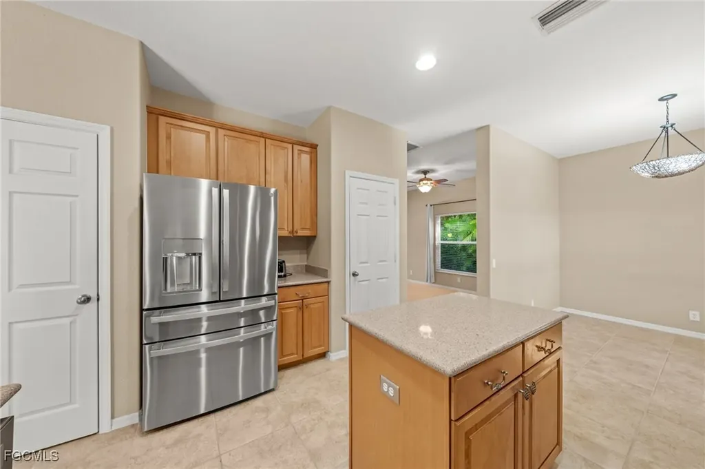 2084 Cape Heather Circle Cape Coral FL 33991