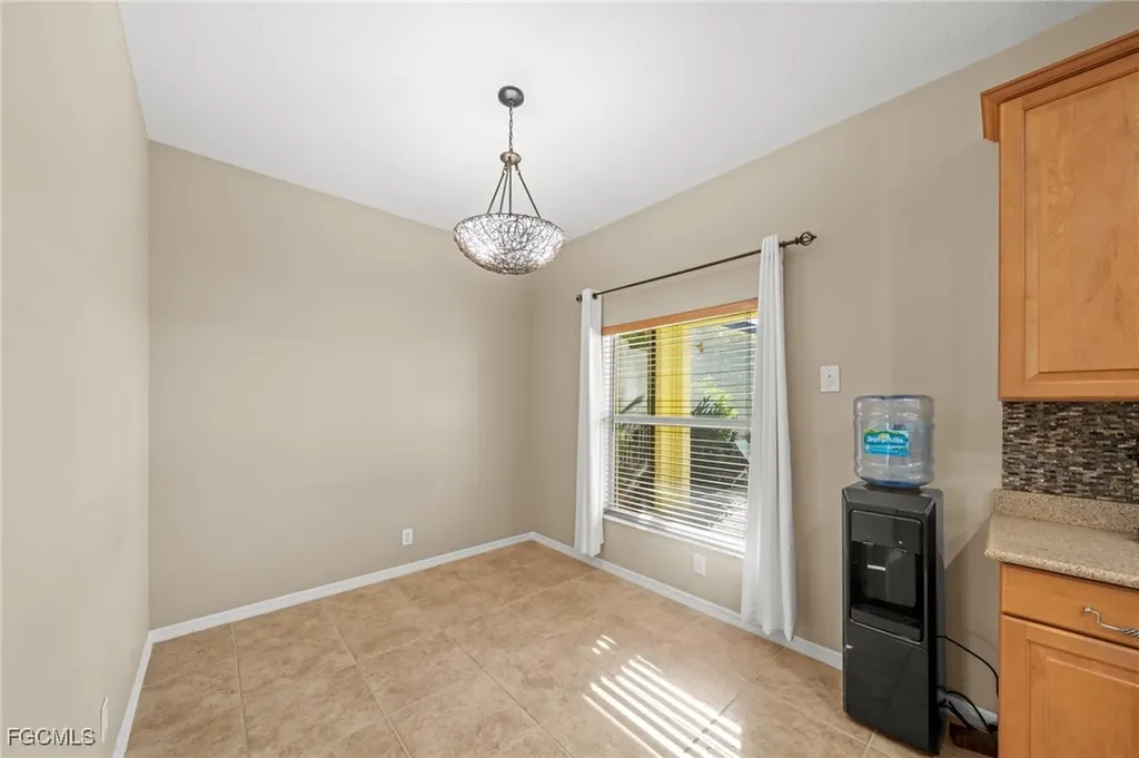 2084 Cape Heather Circle Cape Coral FL 33991