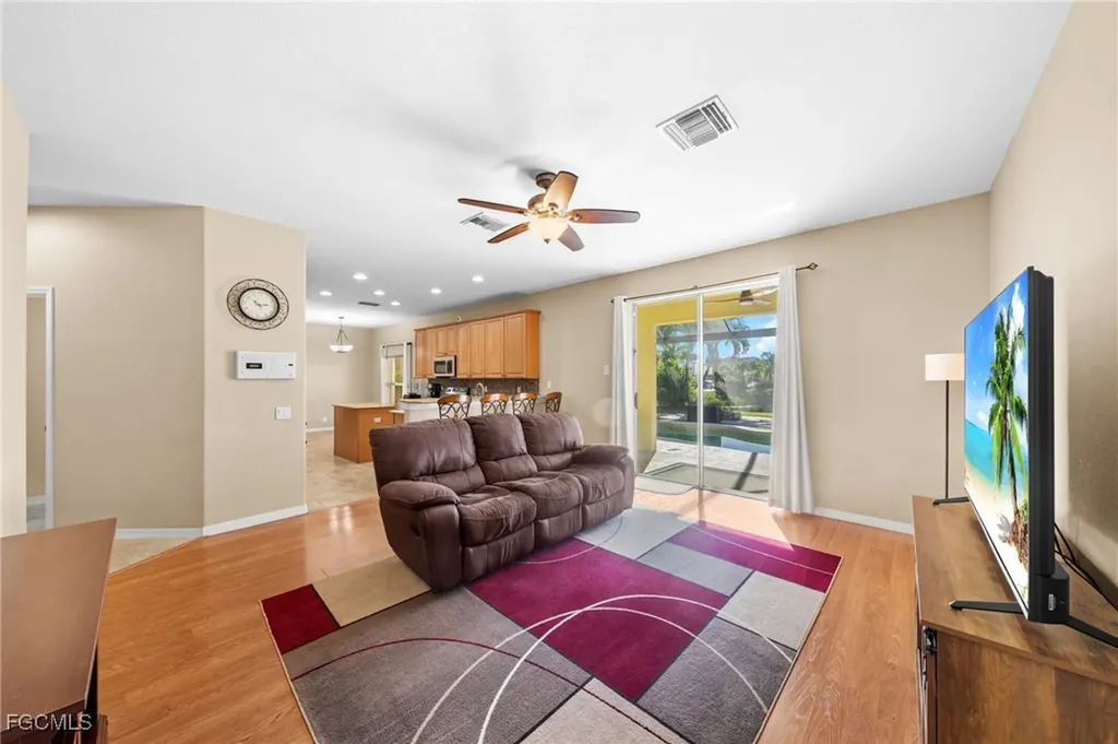 2084 Cape Heather Circle Cape Coral FL 33991