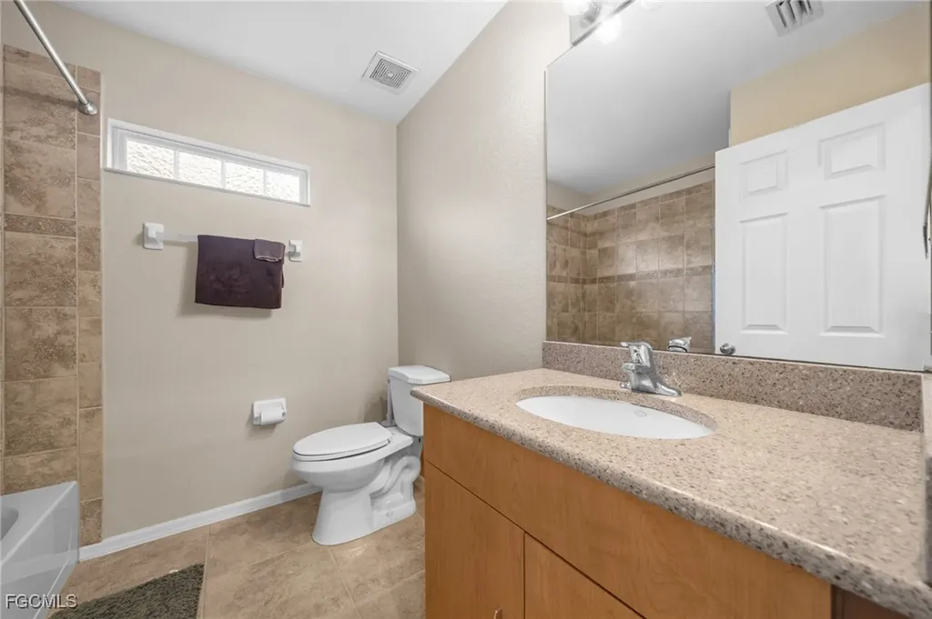 2084 Cape Heather Circle Cape Coral FL 33991