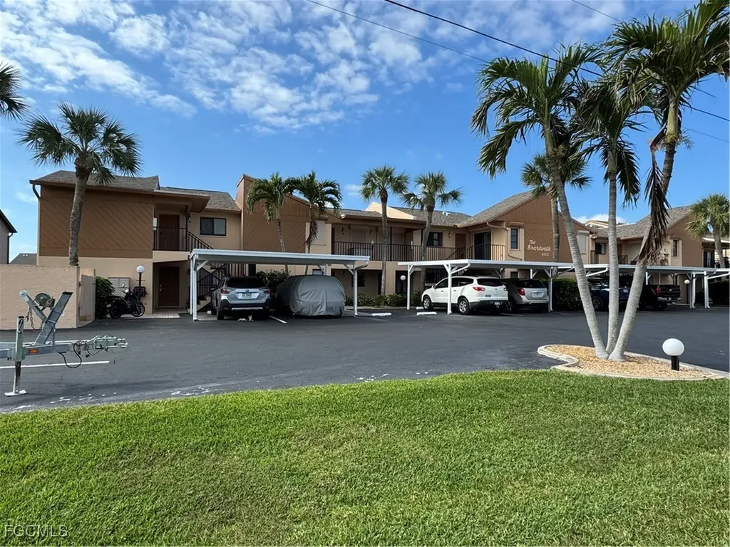 3722 SE 12th Avenue Cape Coral FL 33904