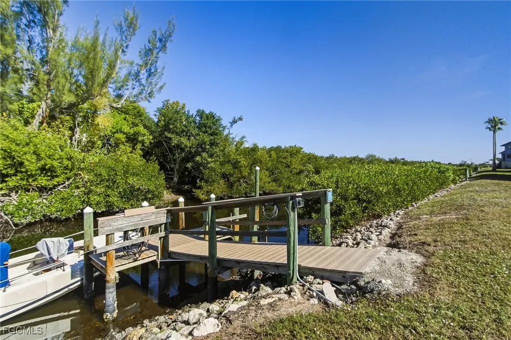 5301 Blue Crab Circle Bokeelia FL 33922