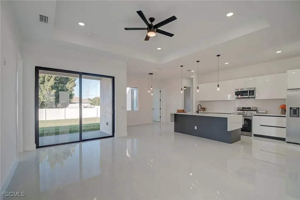 3318 30th Street SW Lehigh Acres FL 33976