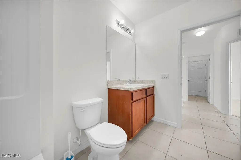 3477 Acapulco Circle Cape Coral FL 33909