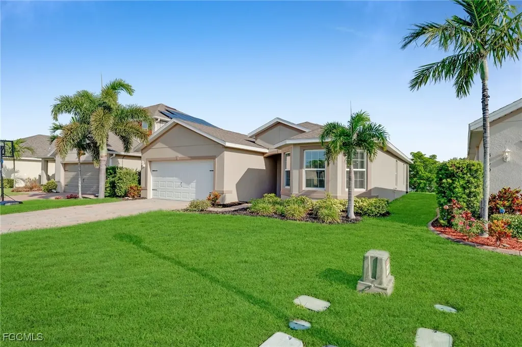 3477 Acapulco Circle Cape Coral FL 33909