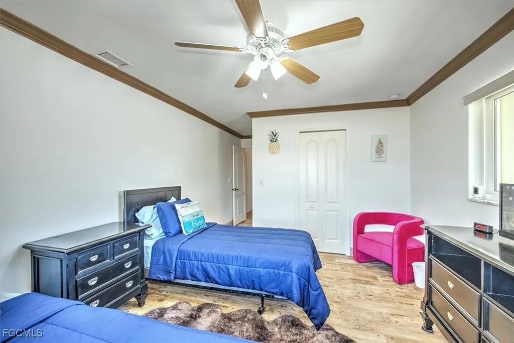807 Montclaire Court Cape Coral FL 33904