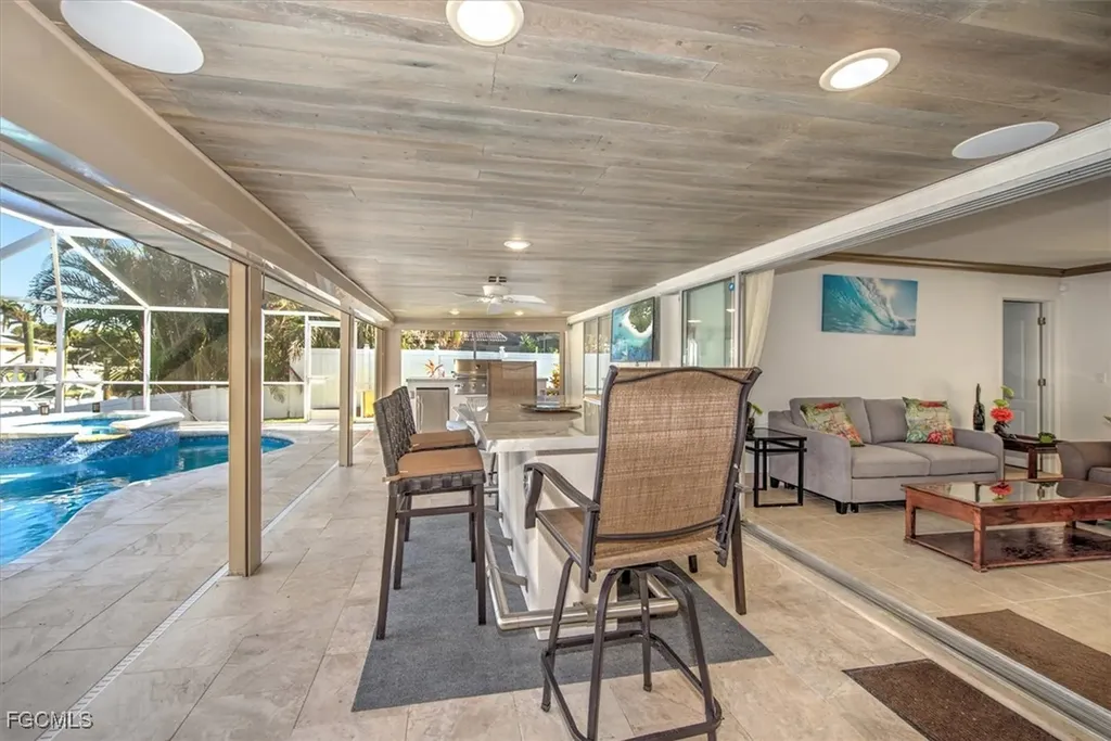 807 Montclaire Court Cape Coral FL 33904