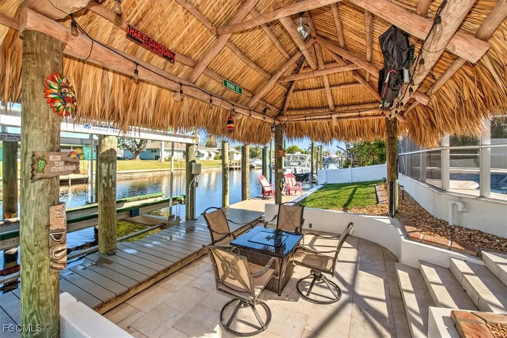 807 Montclaire Court Cape Coral FL 33904