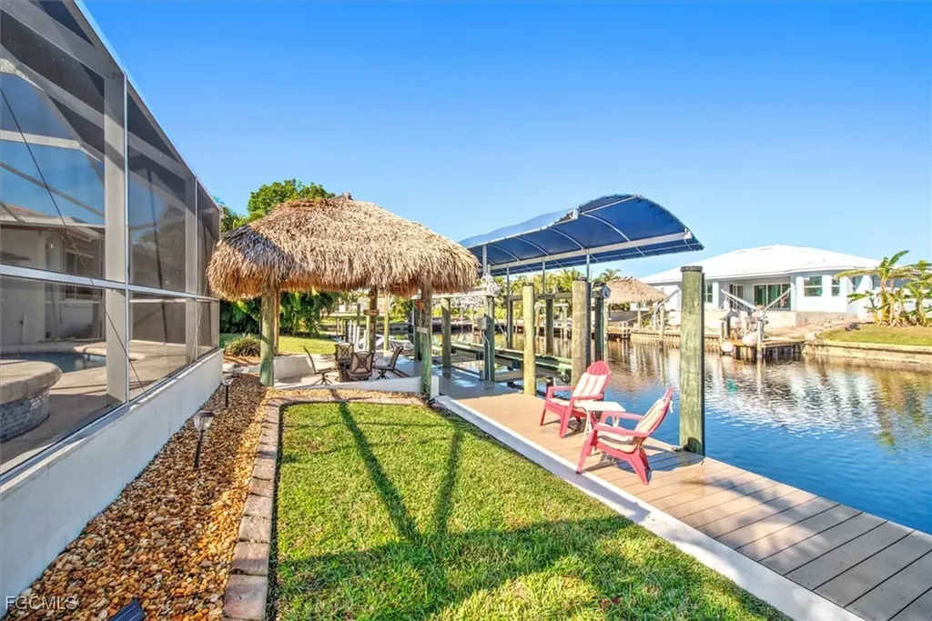 807 Montclaire Court Cape Coral FL 33904