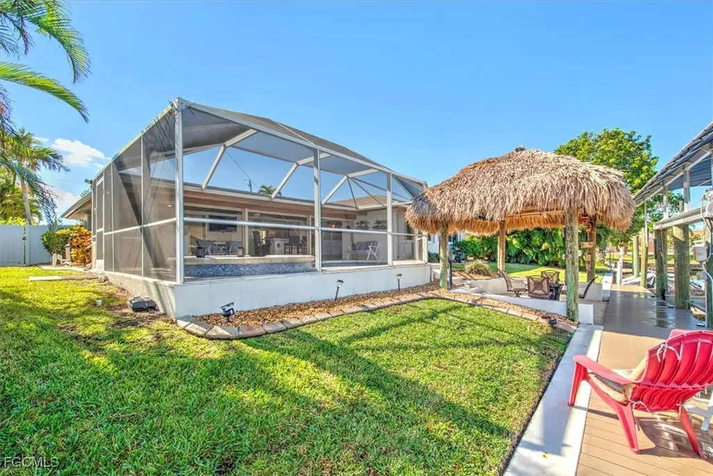 807 Montclaire Court Cape Coral FL 33904