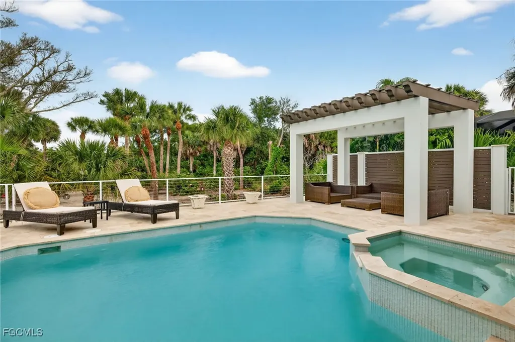 2388 Wulfert Road Sanibel FL 33957