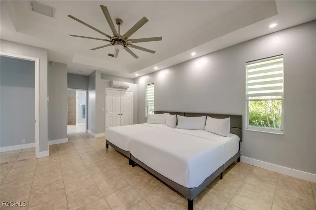 5219 SW 11th Place Cape Coral FL 33914