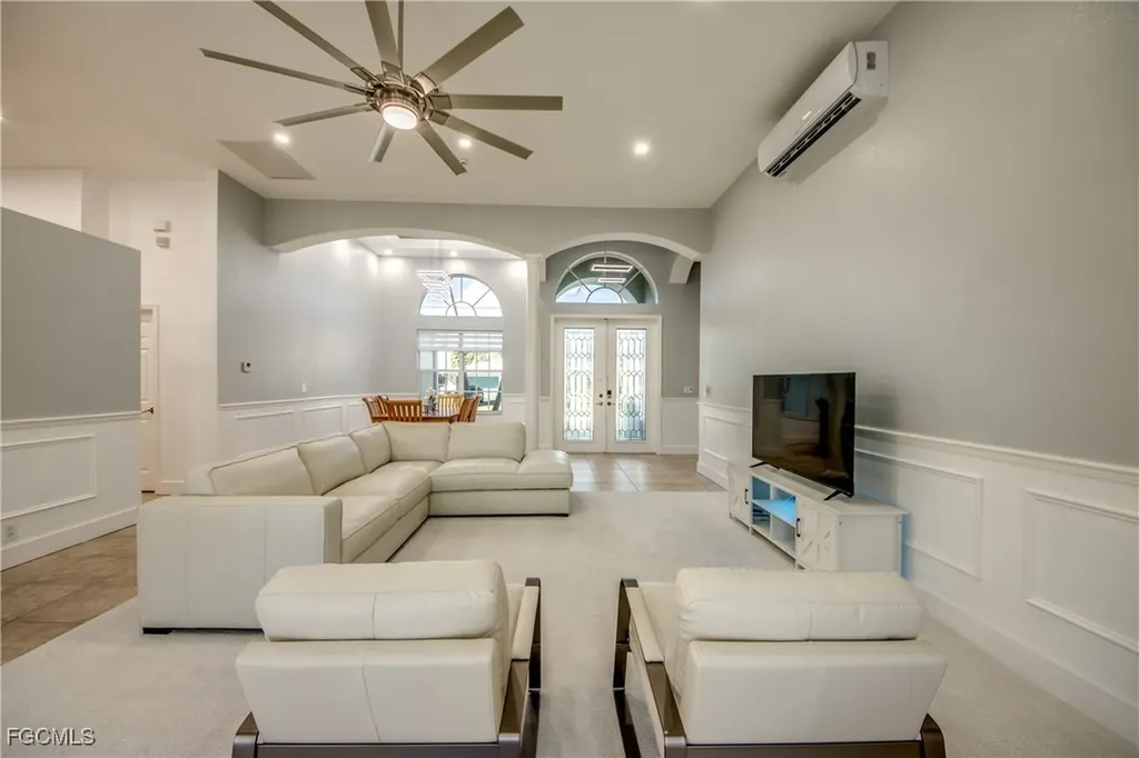 5219 SW 11th Place Cape Coral FL 33914