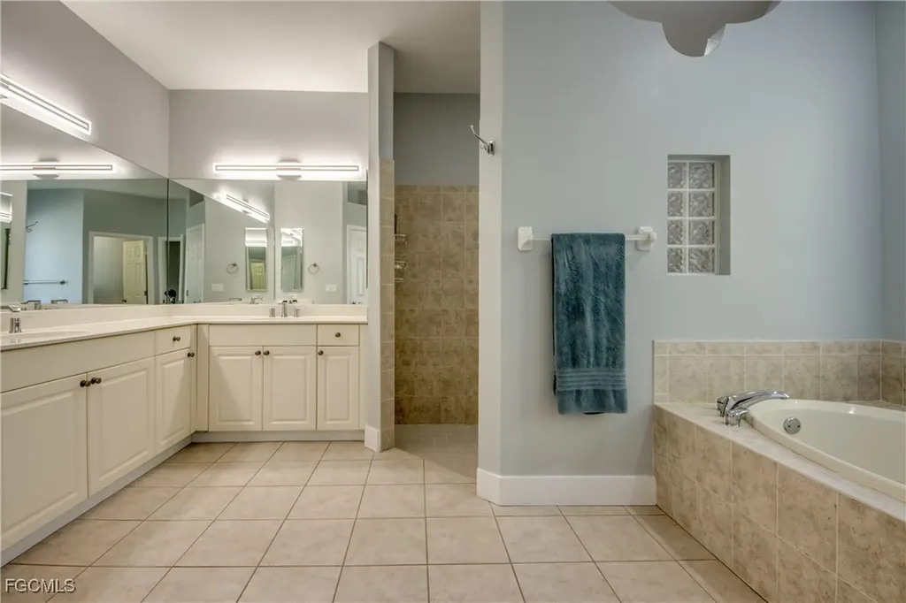 5219 SW 11th Place Cape Coral FL 33914